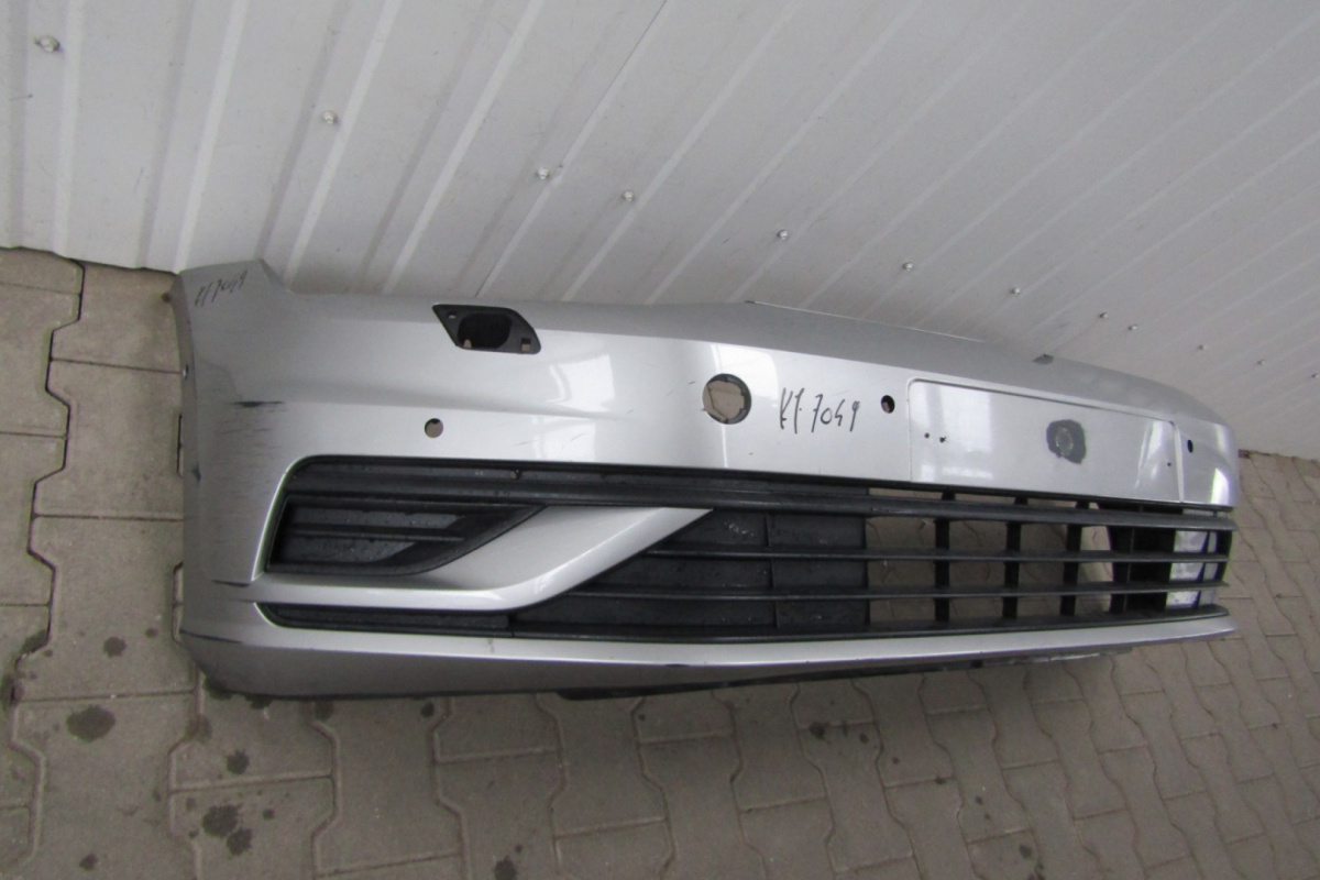 Zderzak przód przedni VW Golf 7 VII 5G0 Lift 17 Volkswagen